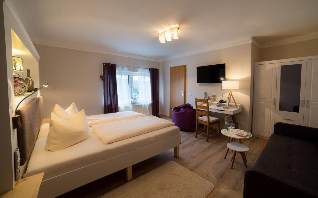 Landhotel Rosenschaenke 크라이샤 객실 사진