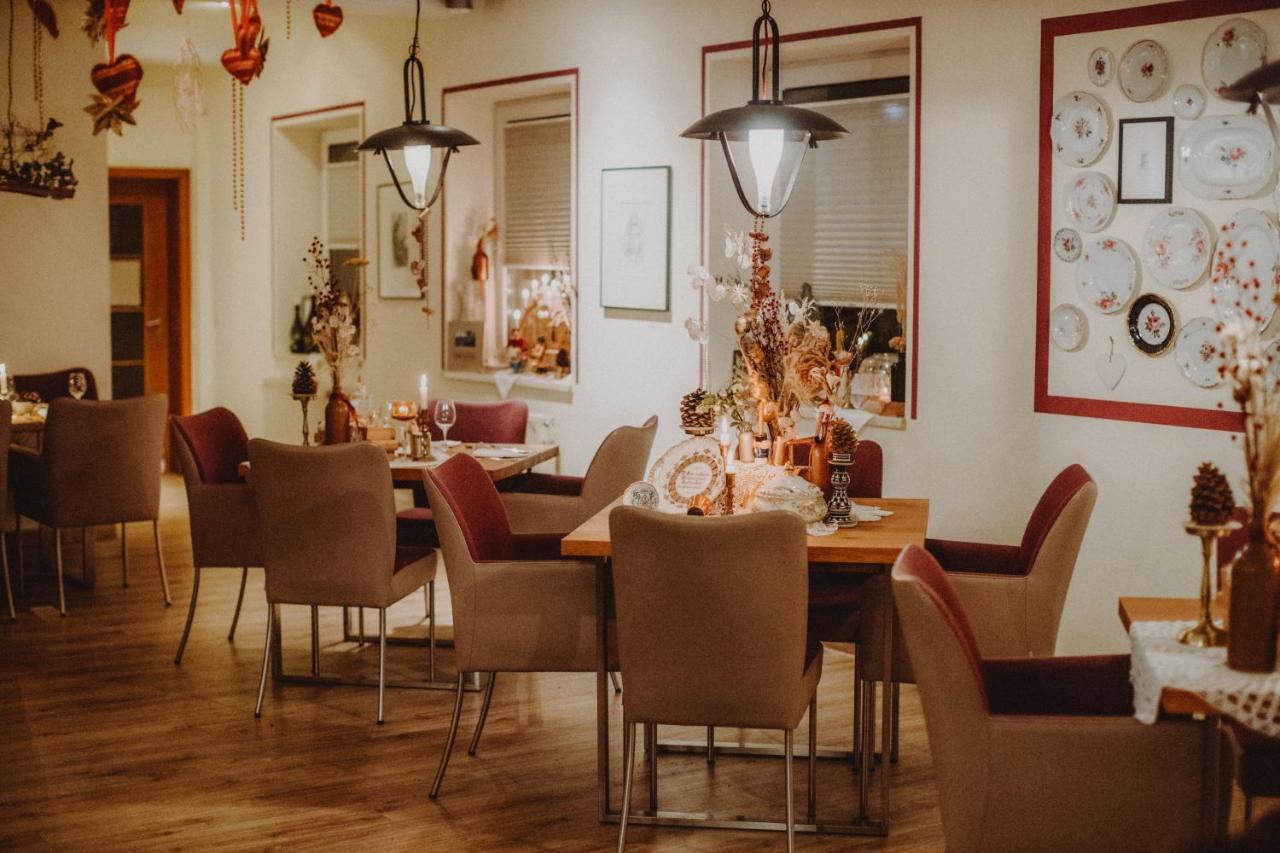 Landhotel Rosenschaenke 크라이샤 외부 사진