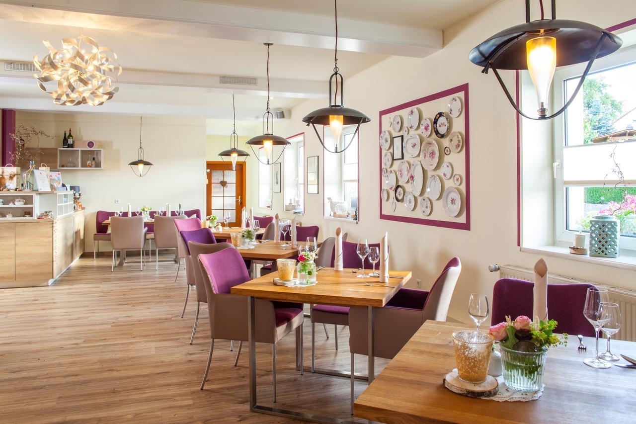 Landhotel Rosenschaenke 크라이샤 외부 사진